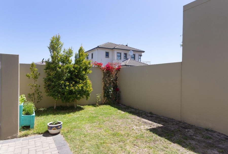 3 Bedroom Property for Sale in Parklands North Western Cape